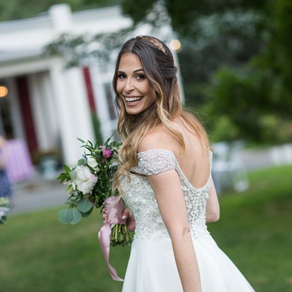 Meet your Posher, Dana - Picture 1 of 1